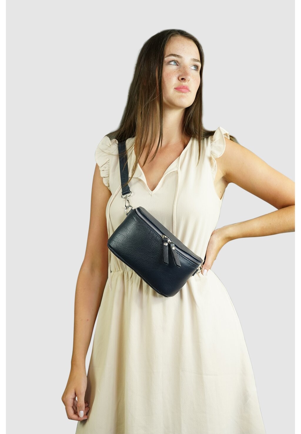 Сумка через плечо EMRY Harpa, цвет black 
Сумка через плечо EMRY Harpa, цвет black