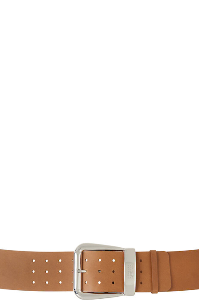 Коричневый ремень с пряжкой MM6 Maison Margiela
Коричневый ремень с пряжкой MM6 Maison Margiela