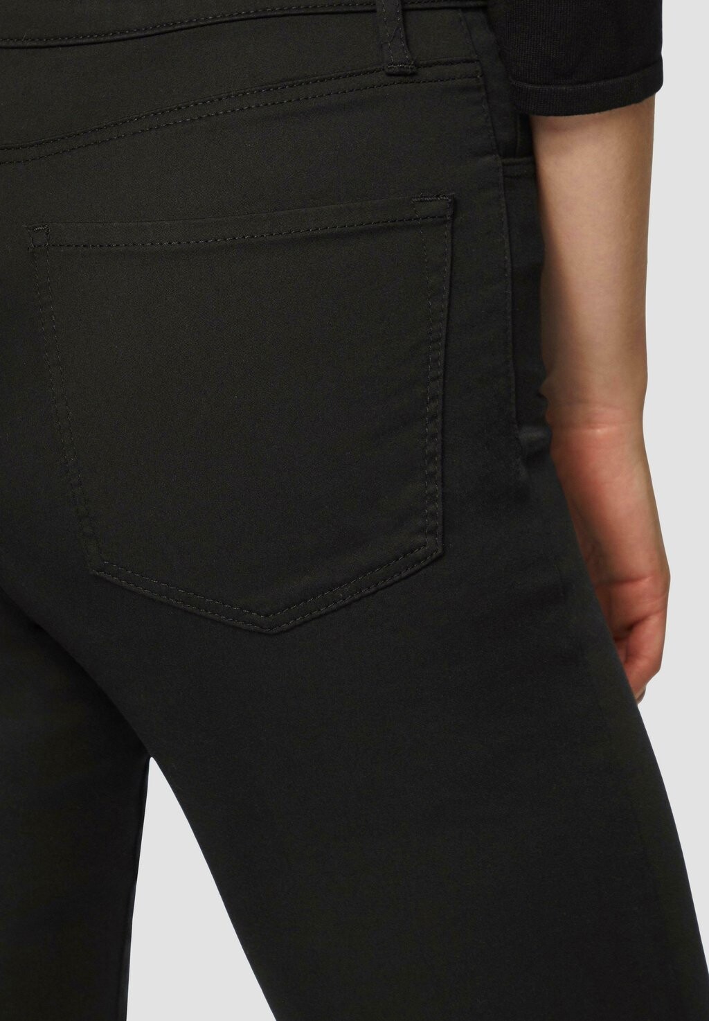 Расклешенные джинсы s.Oliver BLACK LABEL, черный
Расклешенные джинсы s.Oliver BLACK LABEL, черный