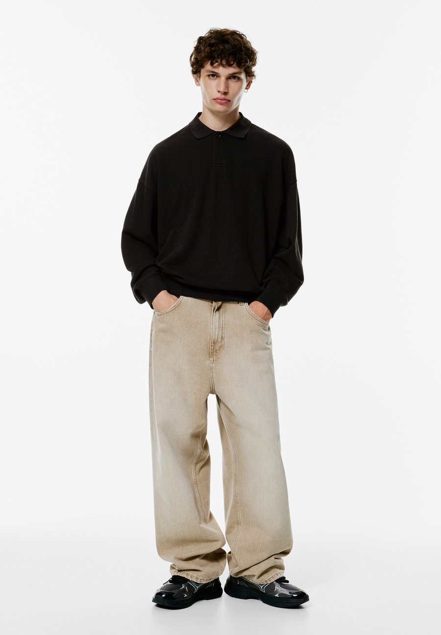 Толстовка PULL&BEAR Sweatshirt, Black
Толстовка PULL&BEAR Sweatshirt, Black