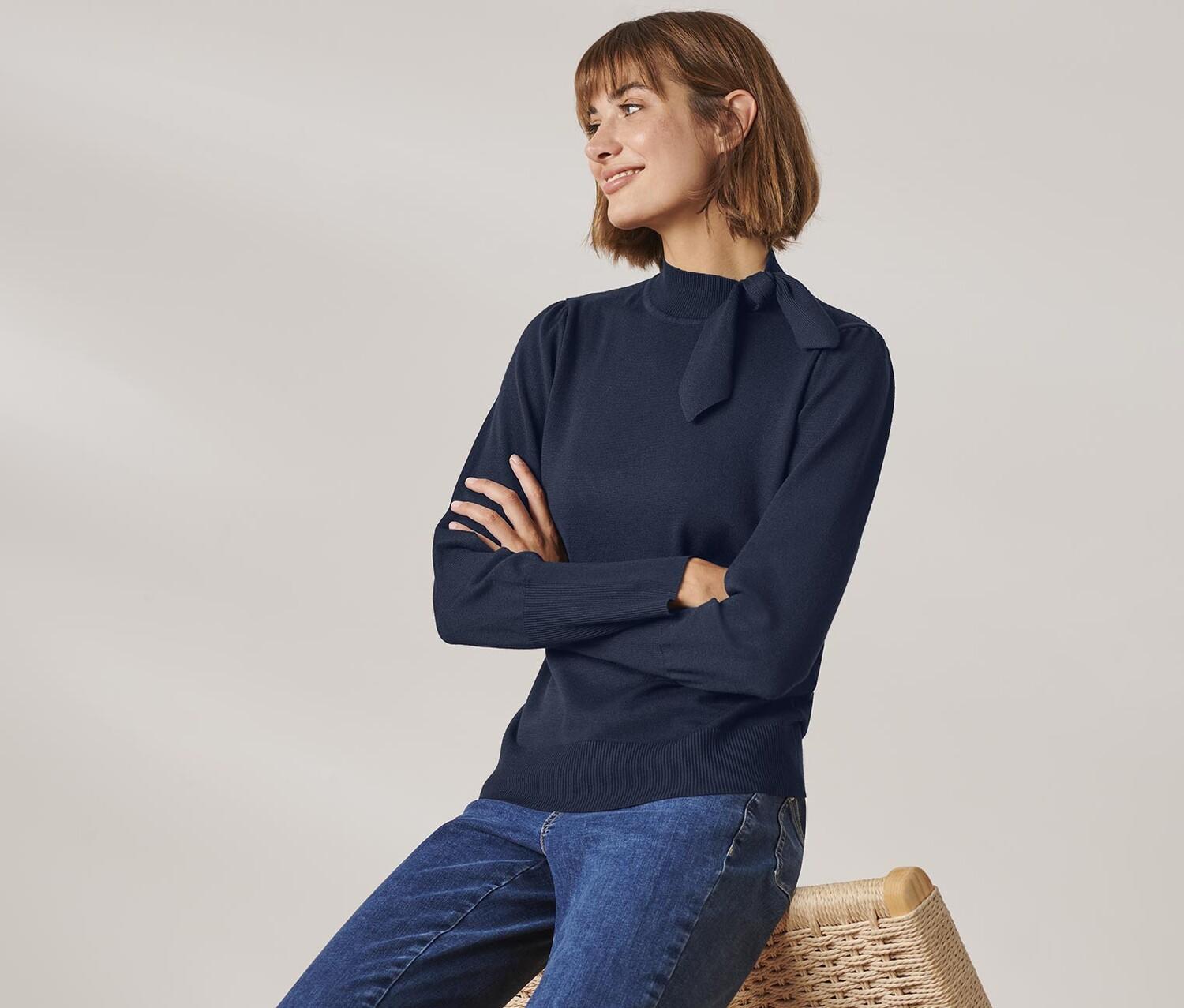 Свитер тонкой вязки с бантом Tchibo, темно-синий
Свитер тонкой вязки с бантом Tchibo, темно-синий