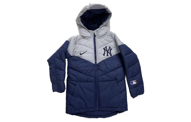 Детские пуховики/жилеты Nike, синий
Детские пуховики/жилеты Nike, синий