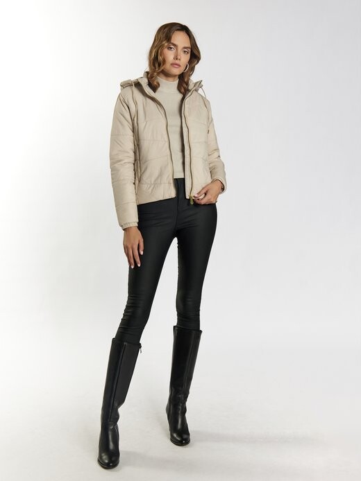 Легкая стеганая куртка Faina, бежевый 
Легкая стеганая куртка Faina, бежевый