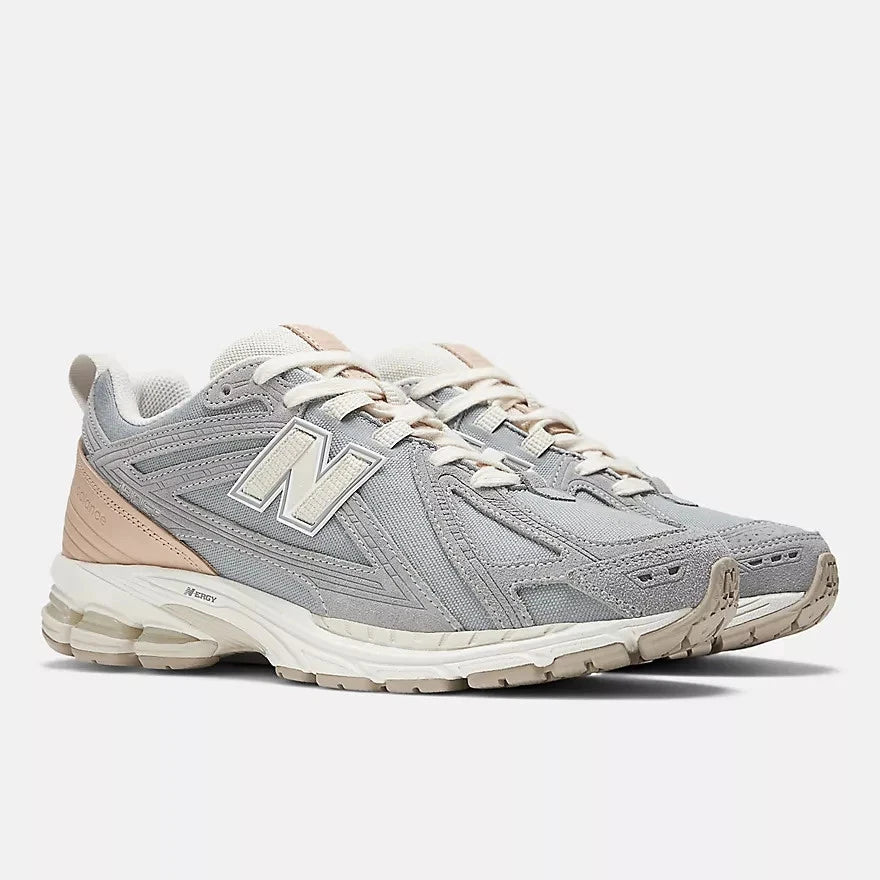 Кроссовки New Balance 1906F M1906FA, мужские, сланцево-серые, для повседневной носки, DWA2561 New Balance, серый
Кроссовки New Balance 1906F M1906FA, мужские, сланцево-серые, для повседневной носки, DWA2561 New Balance, серый