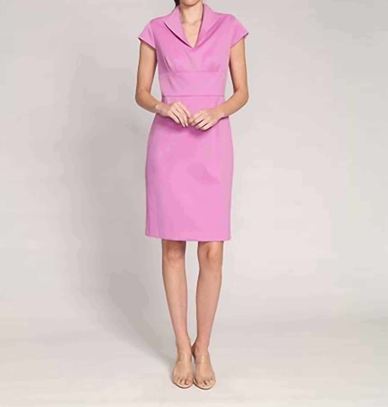 Платье из пике с рукавами-крылышками и воротником-стойкой в розовом цвете BIGIO Collection
Платье из пике с рукавами-крылышками и воротником-стойкой в розовом цвете BIGIO Collection