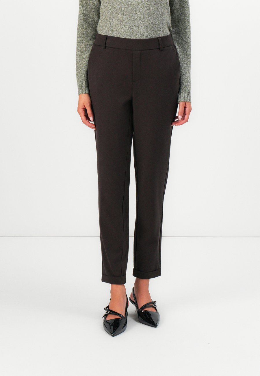 Брюки Vero Moda VMMAYA SOLID PANT, Chocolate Torte/Dark Brown
Брюки Vero Moda VMMAYA SOLID PANT, Chocolate Torte/Dark Brown