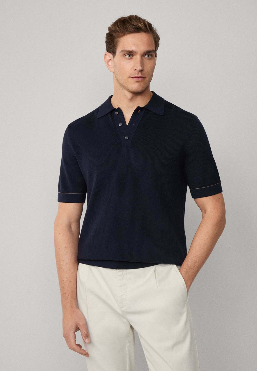 Поло Hackett London TEXTURED, Dark Denim Blue/Dark-Blue Denim, Красный, Поло Hackett London TEXTURED, Dark Denim Blue/Dark-Blue Denim
Поло Hackett London TEXTURED, Dark Denim Blue/Dark-Blue Denim, Красный, Поло Hackett London TEXTURED, Dark Denim Blue/Dark-Blue Denim