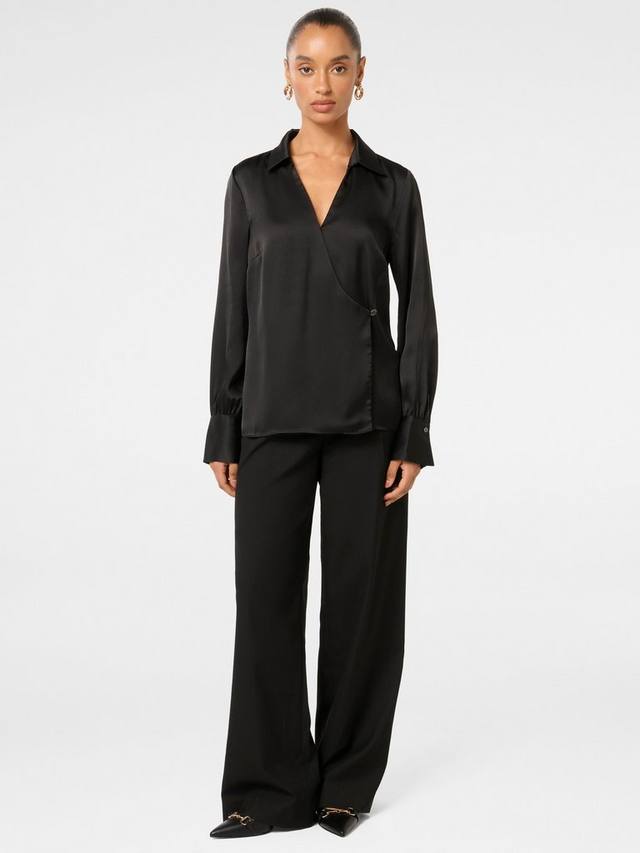 Футболка Minnie с запахом для миниатюрных Forever New, Black
Футболка Minnie с запахом для миниатюрных Forever New, Black