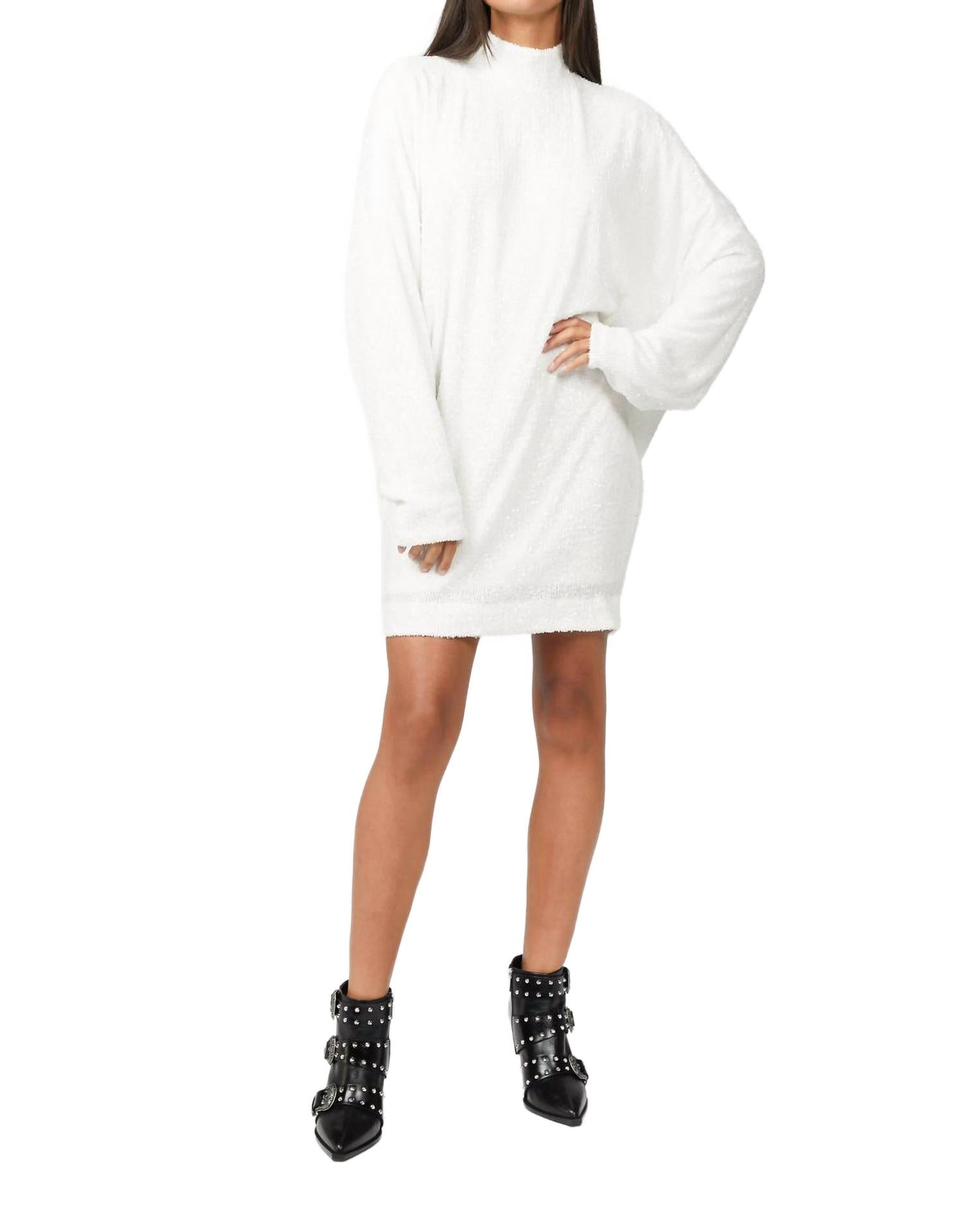 Платье Marceau в белом цвете IN THE MOOD FOR LOVE
Платье Marceau в белом цвете IN THE MOOD FOR LOVE