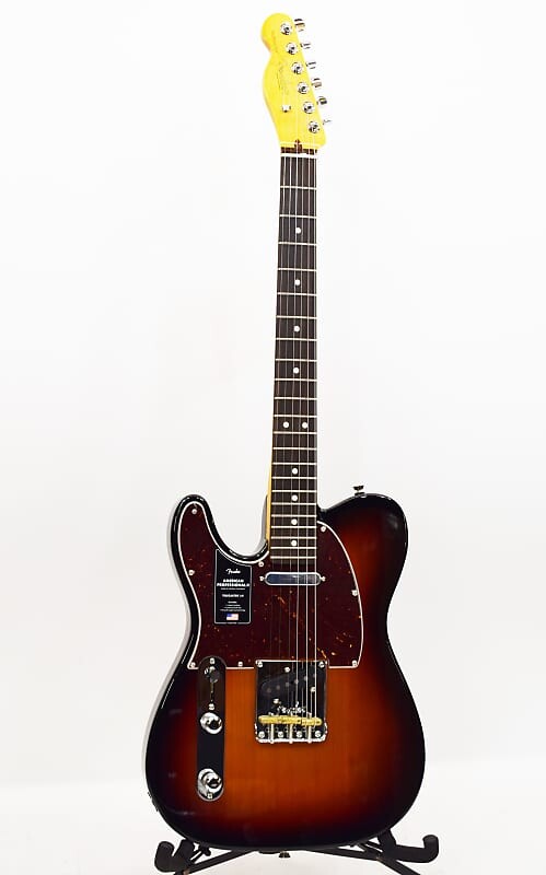 Электрогитара Fender American Professional II Telecaste Left-Hand, Rosewood Fingerboard, 3-Color Sunburst w/ Case
Электрогитара Fender American Professional II Telecaste Left-Hand, Rosewood Fingerboard, 3-Color Sunburst w/ Case