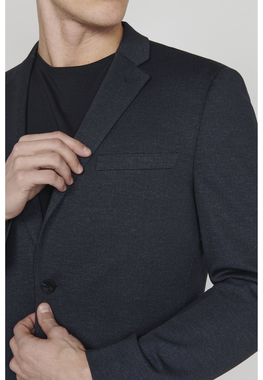 Пиджак GEORGE Matinique, темно-синий
Пиджак GEORGE Matinique, темно-синий