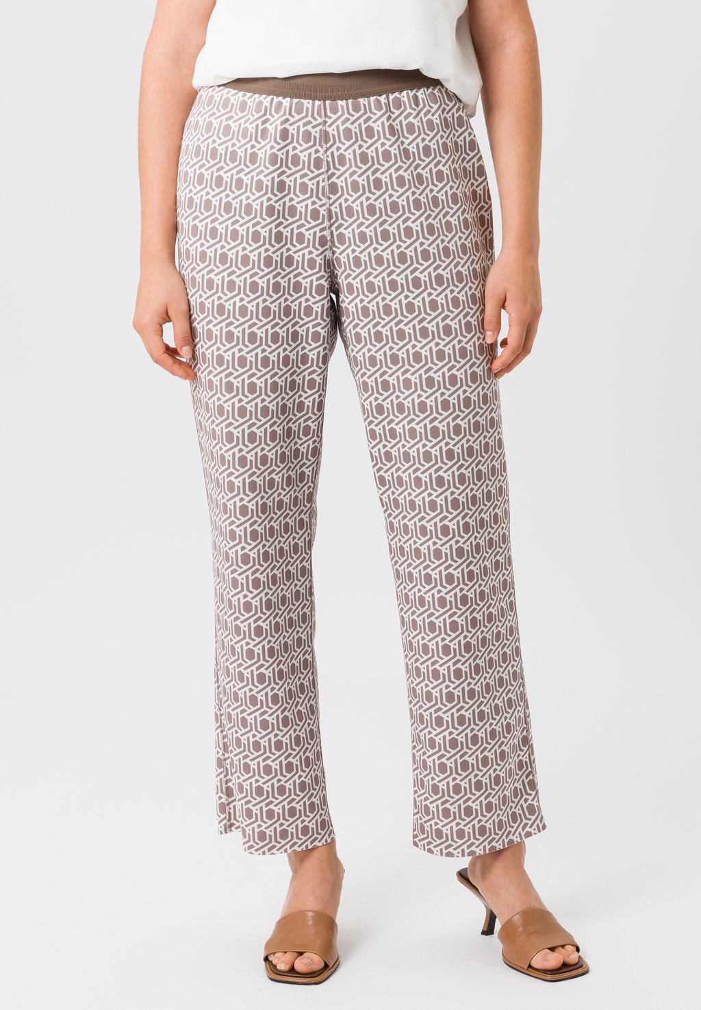 Брюки TUZZI, кремовый
Брюки TUZZI, кремовый