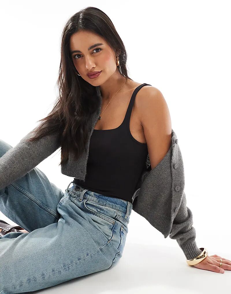 Бесшовный боди с квадратным вырезом черного цвета Pieces
Бесшовный боди с квадратным вырезом черного цвета Pieces