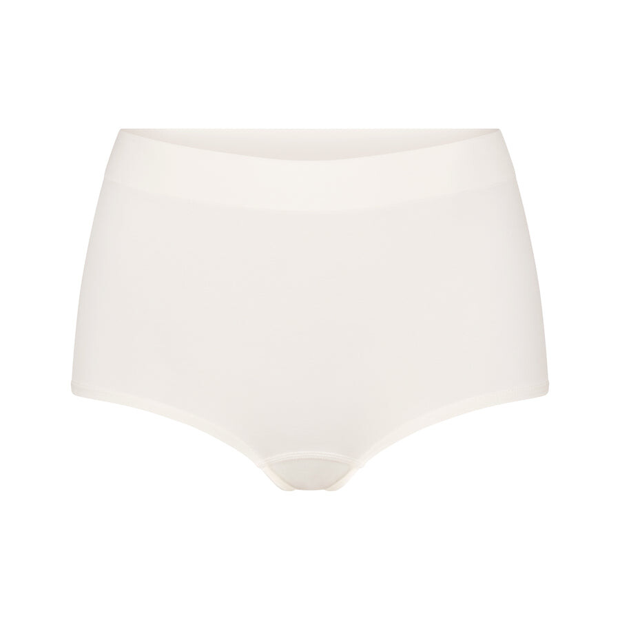 Шорты SKIMS Soft Smoothing Seamless, цвет Marble
Шорты SKIMS Soft Smoothing Seamless, цвет Marble