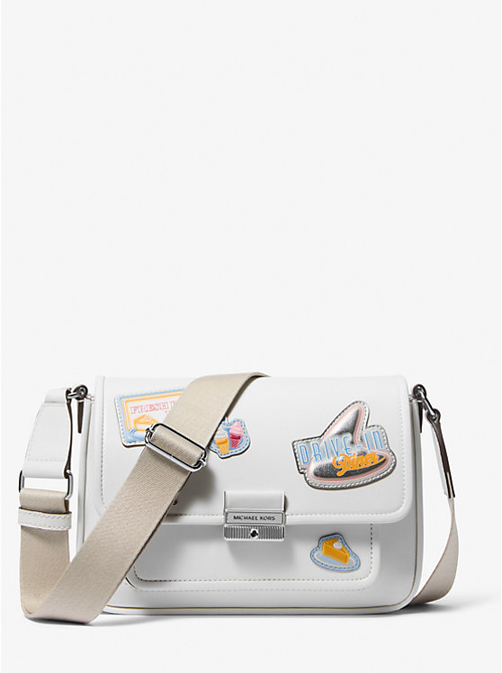 Сумка через плечо Bradshaw среднего размера с декором Michael Kors, белый
Сумка через плечо Bradshaw среднего размера с декором Michael Kors, белый