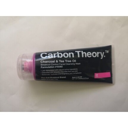 Carbon Theory Breakout Control Средство для умывания лица с углем и чайным деревом 200 мл
Carbon Theory Breakout Control Средство для умывания лица с углем и чайным деревом 200 мл