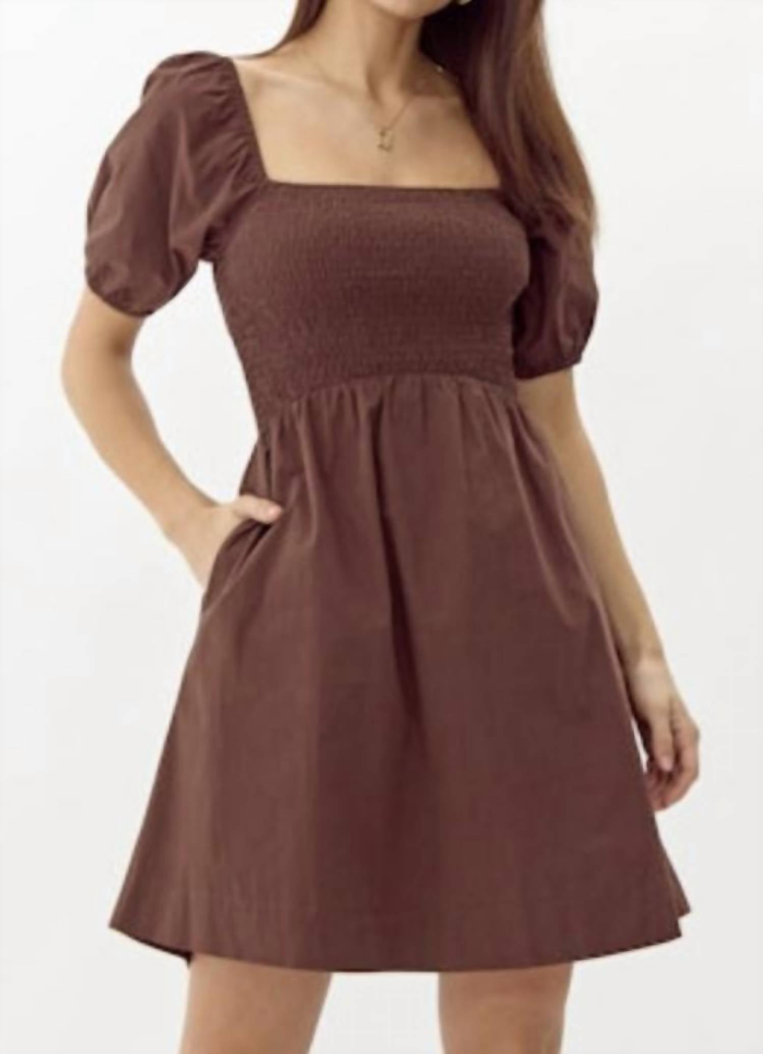 Мини-платье Eisie из поплина со сборками Espresso GREYLIN
Мини-платье Eisie из поплина со сборками Espresso GREYLIN