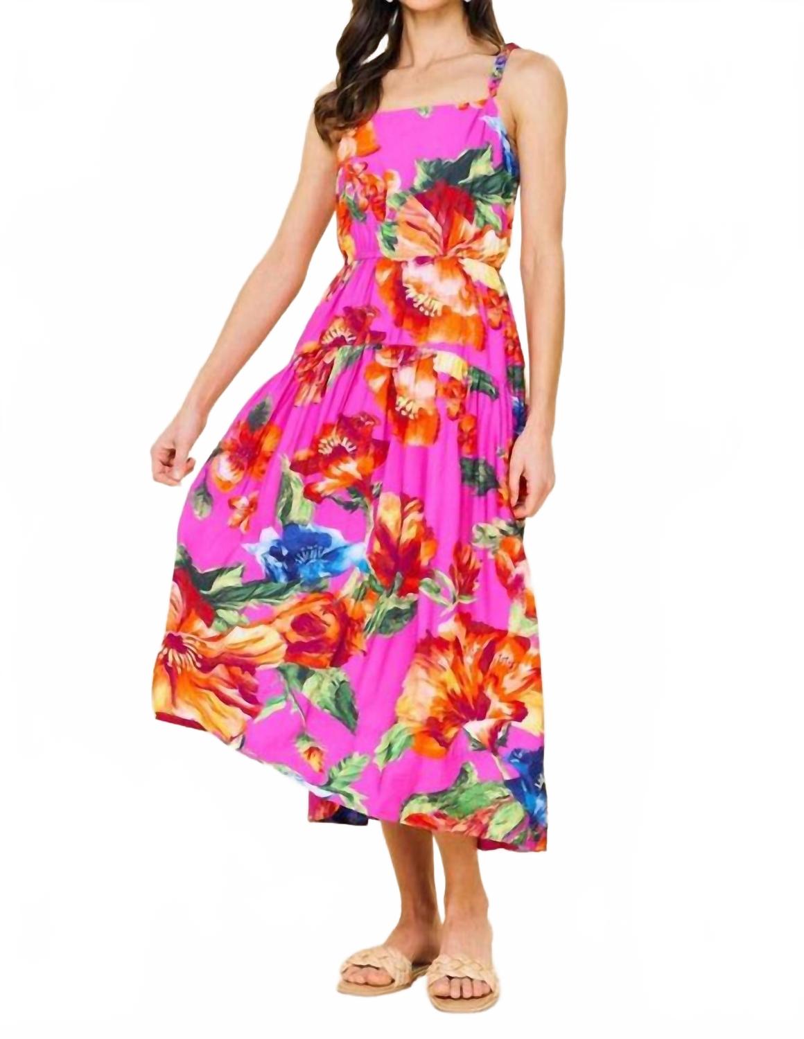 Платье миди с плетеными бретелями и цветочным принтом в пурпурном цвете SKIES ARE BLUE
Платье миди с плетеными бретелями и цветочным принтом в пурпурном цвете SKIES ARE BLUE