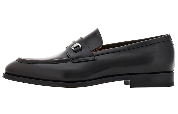 Лоферы из кожи с деталями Gancini Ferragamo, черный
Лоферы из кожи с деталями Gancini Ferragamo, черный