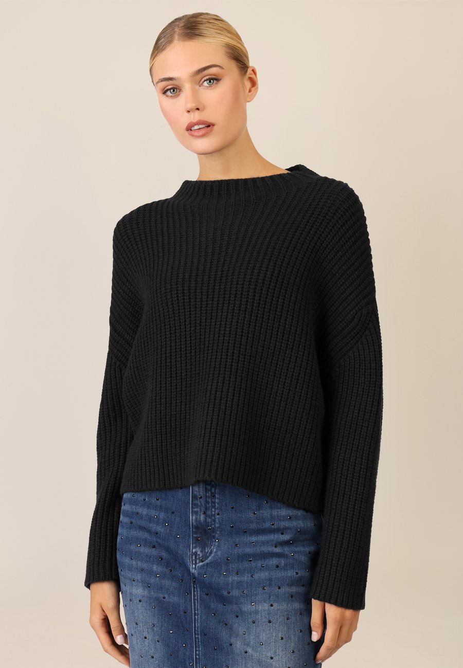 Джемпер Apart OVERSIZED, Schwarz/Black
Джемпер Apart OVERSIZED, Schwarz/Black