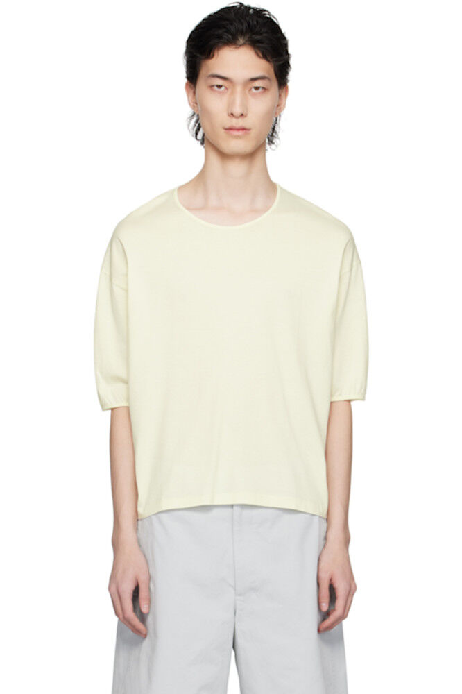 Желтая свободная футболка LEMAIRE
Желтая свободная футболка LEMAIRE