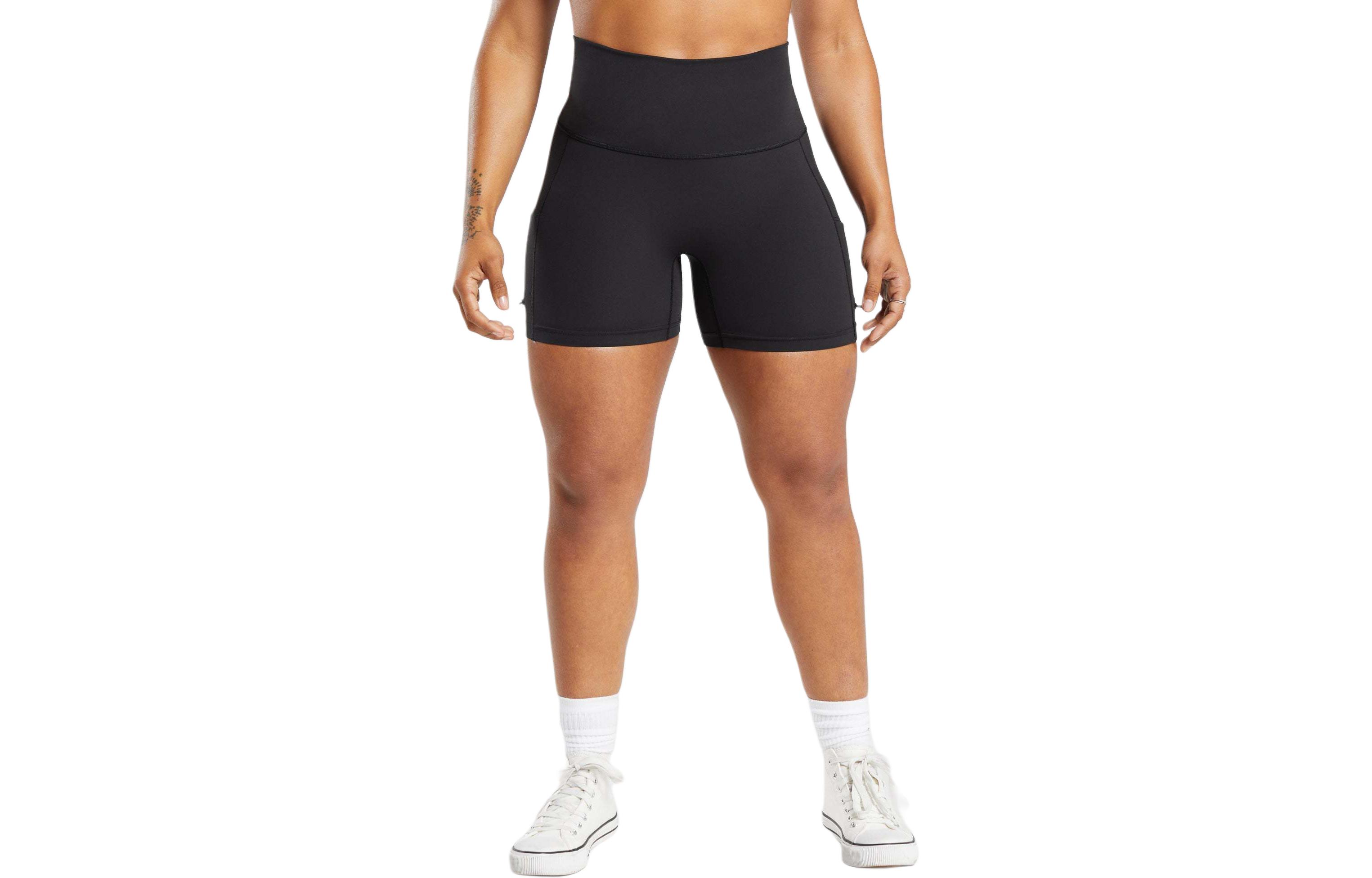 LEGACY TIGHT SHORTS Спортивные шорты Женские Черный GYMSHARK
LEGACY TIGHT SHORTS Спортивные шорты Женские Черный GYMSHARK