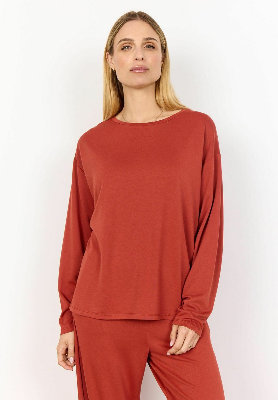 Топ Soyaconcept Long sleeved top, Mineral Red/Red
Топ Soyaconcept Long sleeved top, Mineral Red/Red