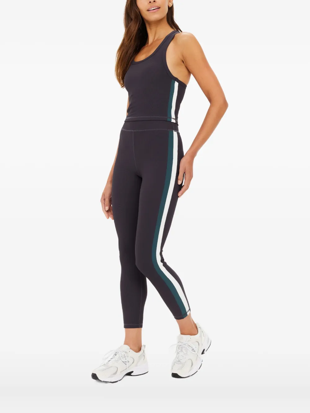 Топ Sophie в рубчик с полосками The Upside, черный
Топ Sophie в рубчик с полосками The Upside, черный