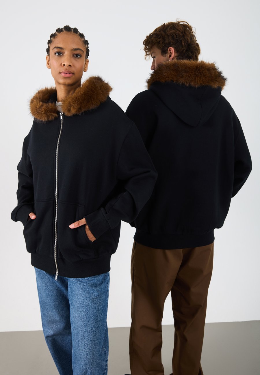 Толстовка YOURTURN UNISEX, Black
Толстовка YOURTURN UNISEX, Black