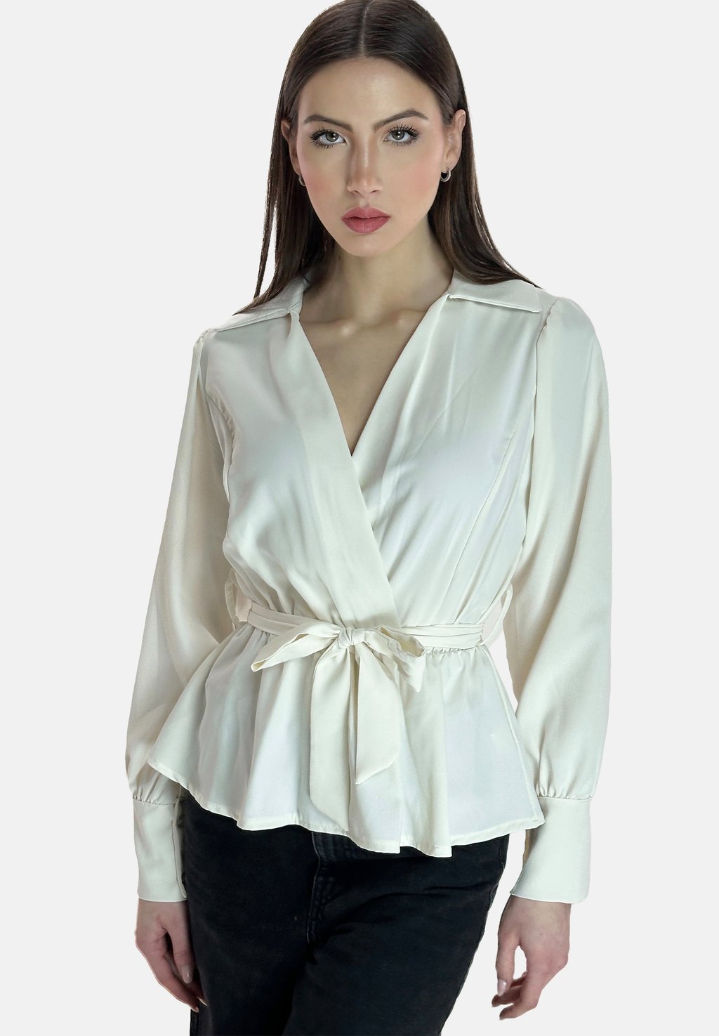 Блуза Elara, белый
Блуза Elara, белый