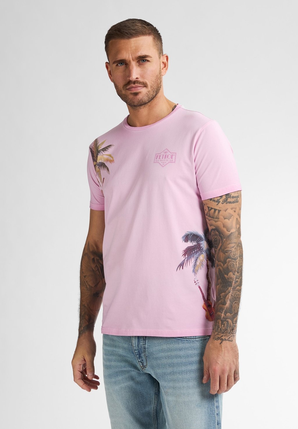 Футболка с принтом ARTWORK ISLANDCREST Petrol Industries, светло-розовый 
Футболка с принтом ARTWORK ISLANDCREST Petrol Industries, светло-розовый