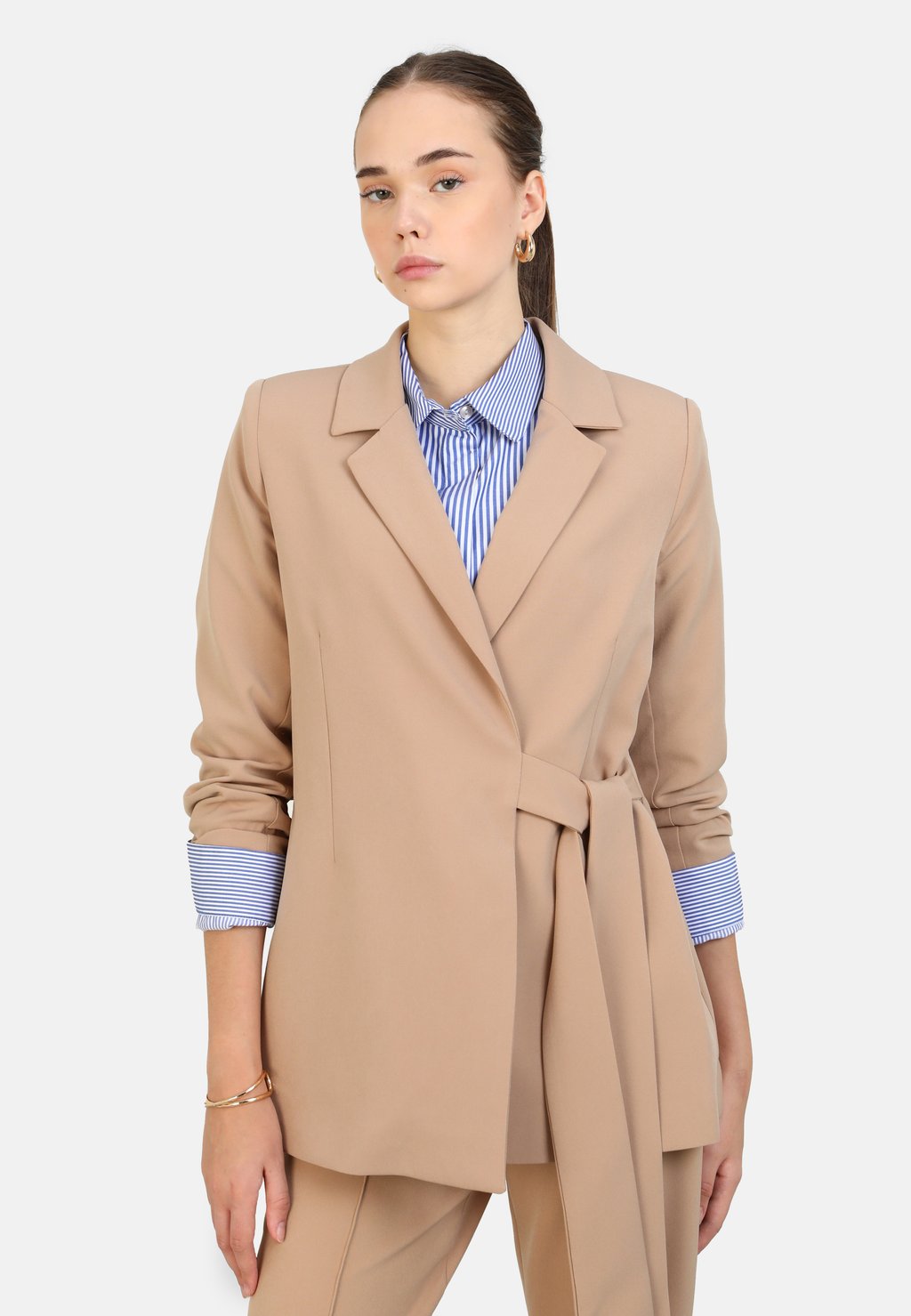 Короткое пальто REFKA Modanisa, бежевый
Короткое пальто REFKA Modanisa, бежевый