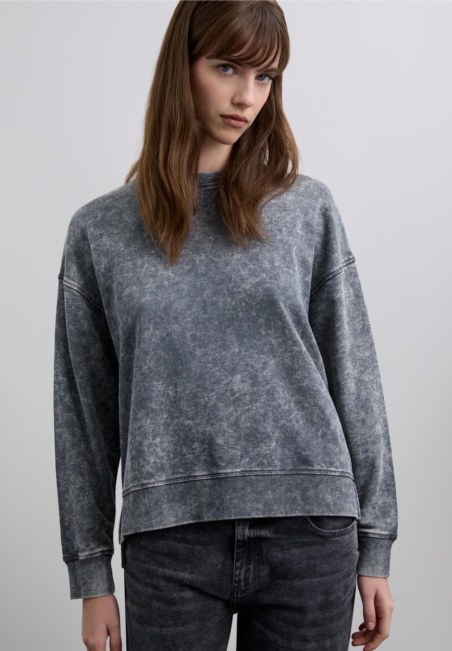 Толстовка Scalpers Sweatshirt, Grey, Серый, Толстовка Scalpers Sweatshirt, Grey
Толстовка Scalpers Sweatshirt, Grey, Серый, Толстовка Scalpers Sweatshirt, Grey
