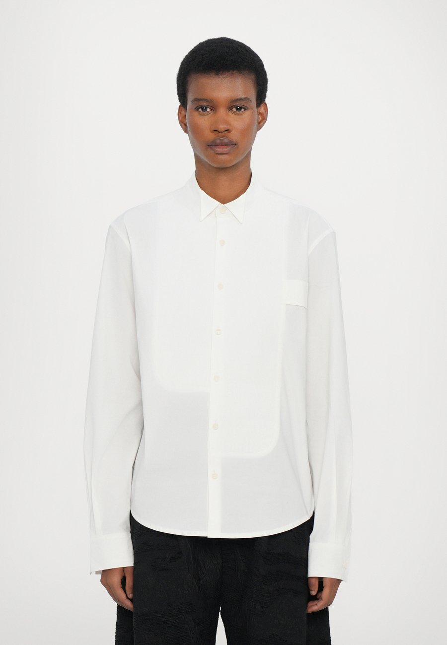 Блуза Henrik Vibskov BALLROOM SHIRT, White
Блуза Henrik Vibskov BALLROOM SHIRT, White