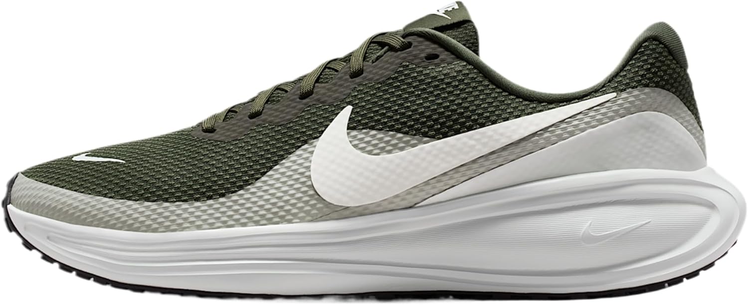Мужские кроссовки для бега по шоссе Nike Revolution 8, хаки
Мужские кроссовки для бега по шоссе Nike Revolution 8, хаки