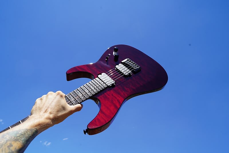 Электрогитара Schecter DIAMOND SERIES Reaper-6 Elite - Blood Burst 6-String Electric Guitar
Электрогитара Schecter DIAMOND SERIES Reaper-6 Elite - Blood Burst 6-String Electric Guitar