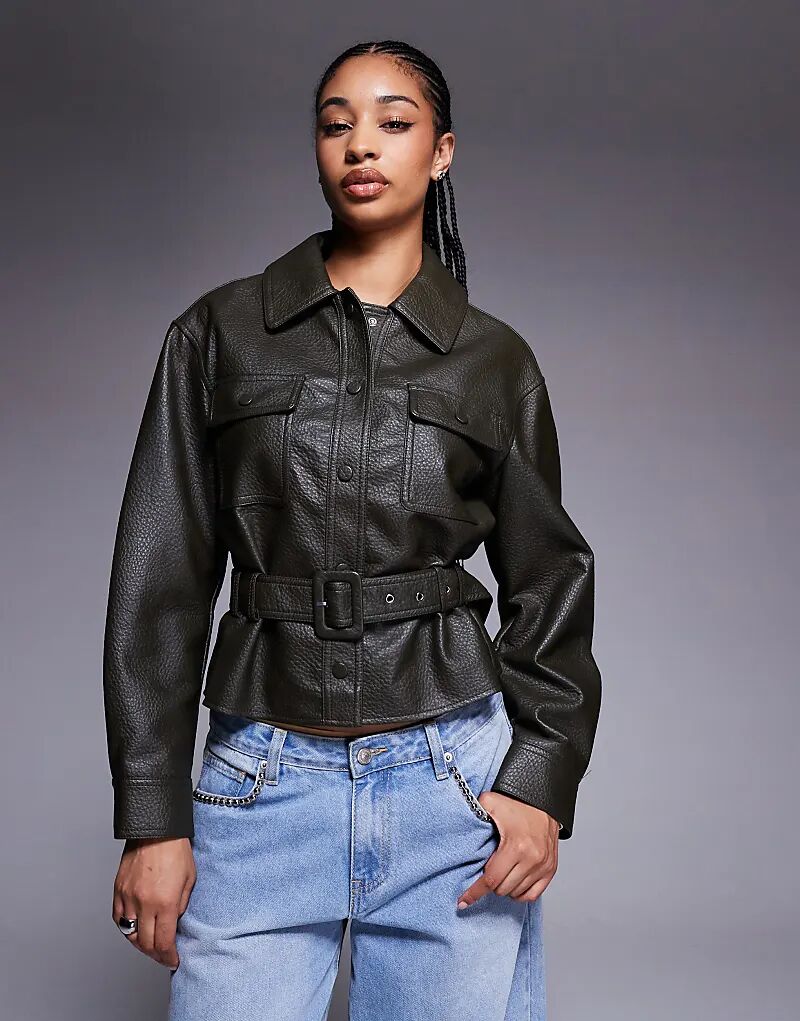 Рубашка из искусственной кожи с поясом River Island цвета хаки
Рубашка из искусственной кожи с поясом River Island цвета хаки