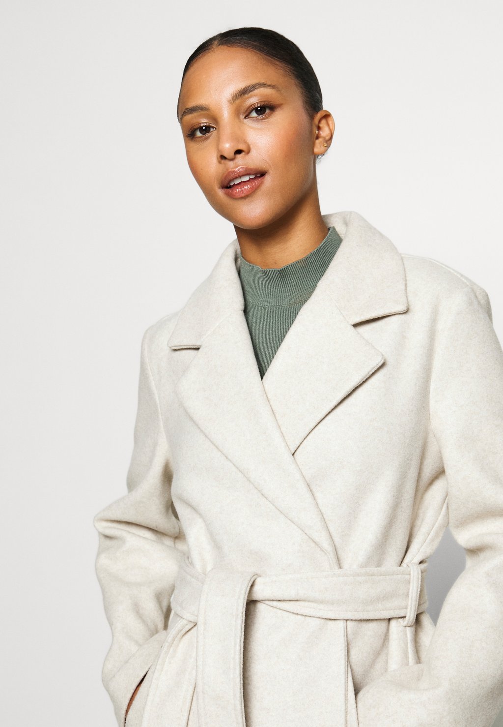 Классическое пальто VMFORTUNEAYA LONG COAT Vero Moda Petite, бежевый
Классическое пальто VMFORTUNEAYA LONG COAT Vero Moda Petite, бежевый