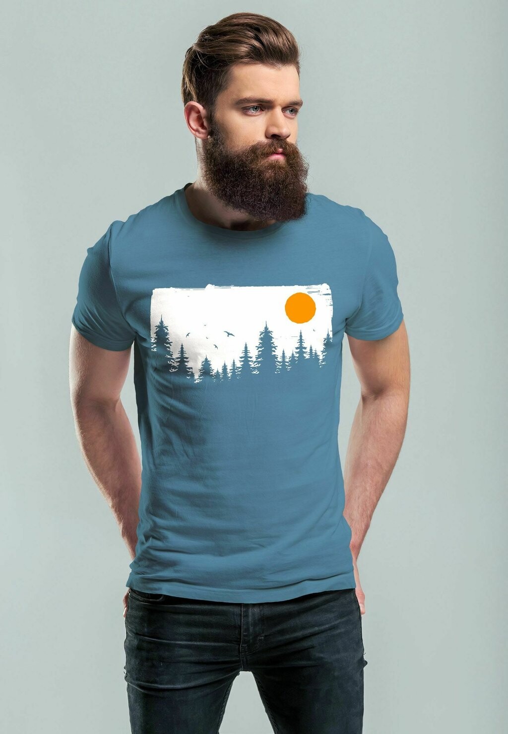 Футболка с принтом HERREN T-SHIRT WALD BÄUME OUTDOOR ADVENTURE ABENTEUER NATUR-LIEBHABER FASHION STREETSTYLE NEVERLESS, цвет stone blue
Футболка с принтом HERREN T-SHIRT WALD BÄUME OUTDOOR ADVENTURE ABENTEUER NATUR-LIEBHABER FASHION STREETSTYLE NEVERLESS, цвет stone blue