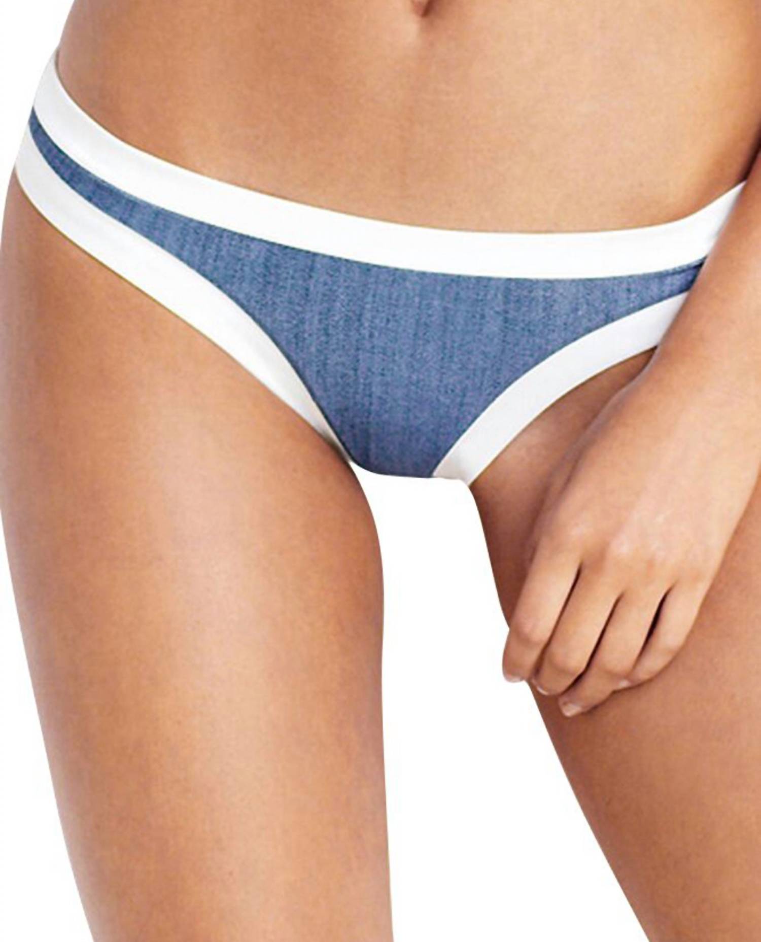 Трусы женские Seafolly, цвет sea denim
Трусы женские Seafolly, цвет sea denim