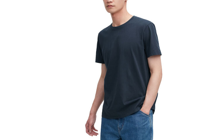 Футболка унисекс темно-синяя Uniqlo, темно-синий
Футболка унисекс темно-синяя Uniqlo, темно-синий