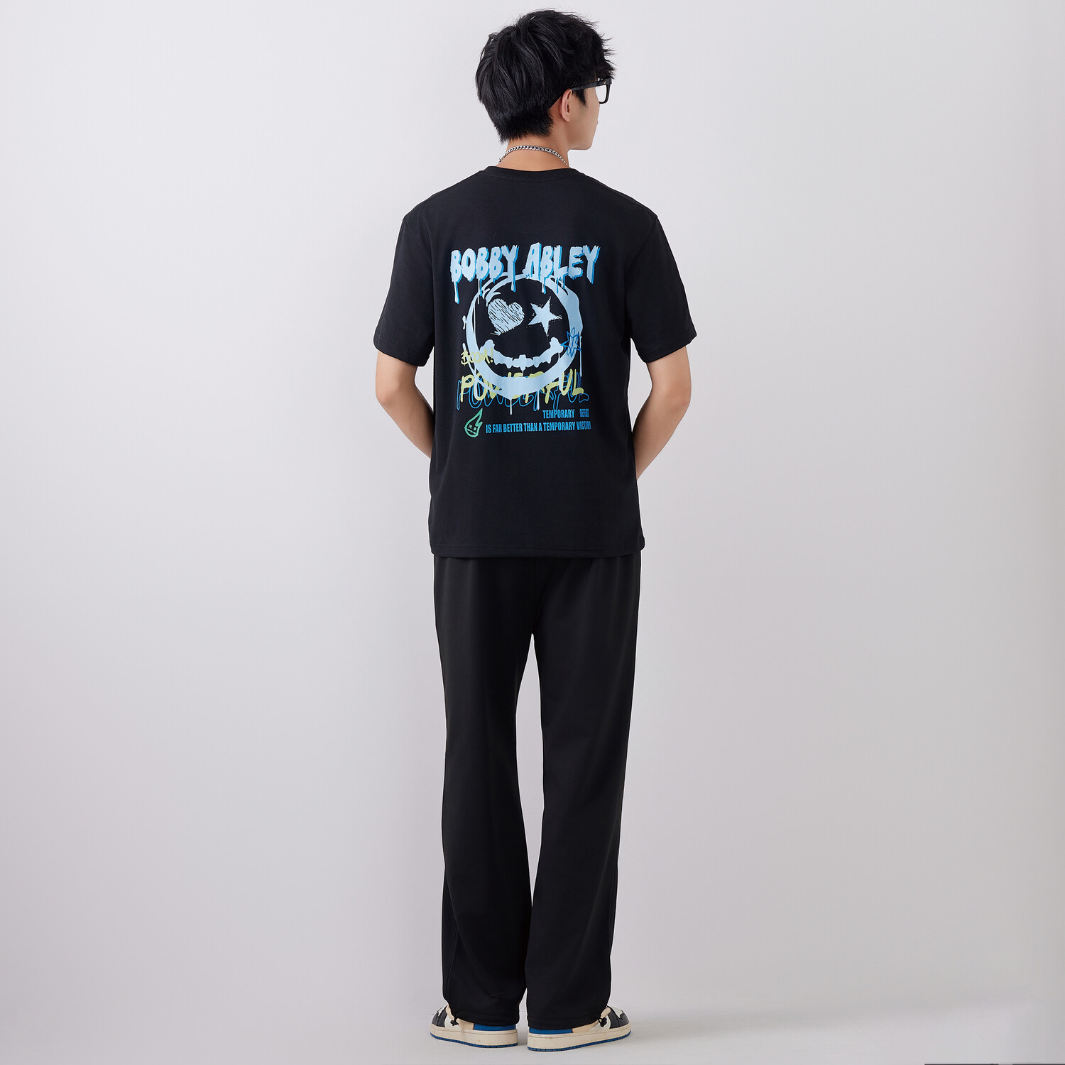 Повседневная спортивная одежда унисекс Bobby Abley
Повседневная спортивная одежда унисекс Bobby Abley