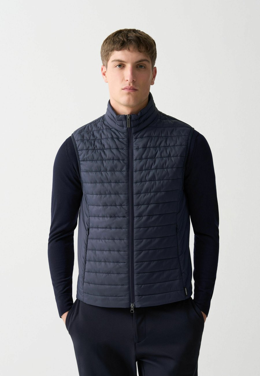 Куртка Colmar Originals ULTRA-LIGHTWEIGHT, Dark Blue
Куртка Colmar Originals ULTRA-LIGHTWEIGHT, Dark Blue