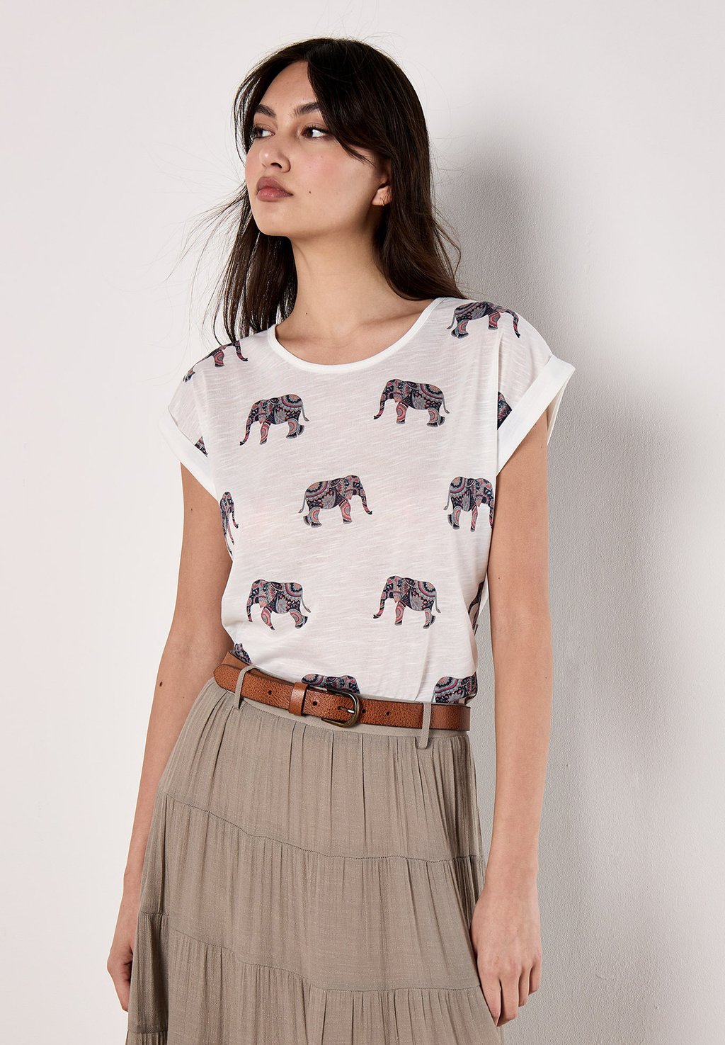 Футболка с принтом ELEPHANT Apricot, темно-синий
Футболка с принтом ELEPHANT Apricot, темно-синий