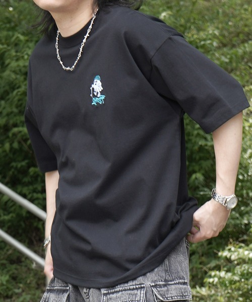 Футболка с коротким рукавом, с вышивкой в виде квадрата «Призрак», модель «Один конец», бренд ILL'S, черный
Футболка с коротким рукавом, с вышивкой в виде квадрата «Призрак», модель «Один конец», бренд ILL'S, черный