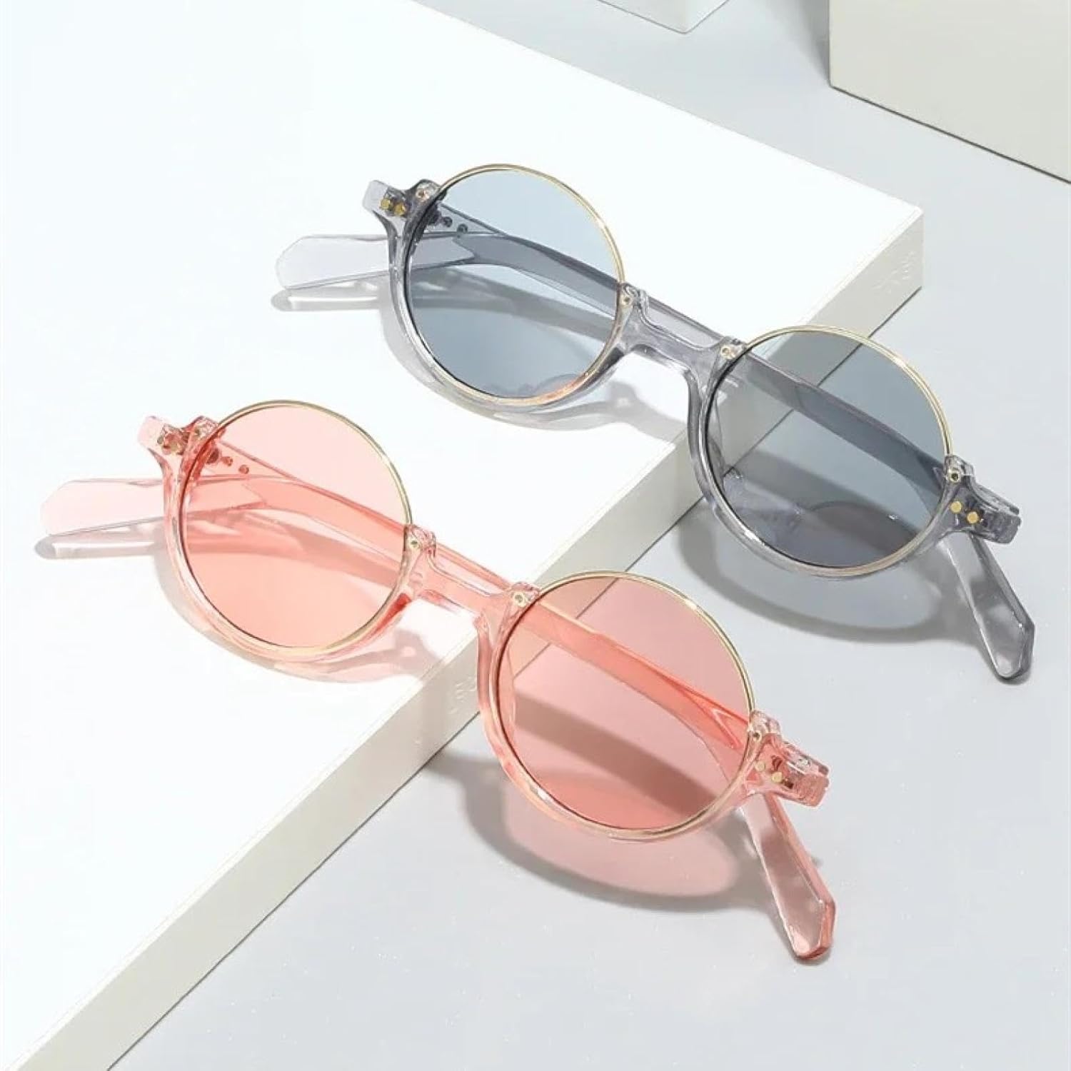 Винтажные круглые солнцезащитные очки без оправы для женщин, модные градиентные очки с защитой от УФ-излучения для мужчин, трендовые очки с заклепками в стиле панк TVTBBVV, Black Tea
Винтажные круглые солнцезащитные очки без оправы для женщин, модные градиентные очки с защитой от УФ-излучения для мужчин, трендовые очки с заклепками в стиле панк TVTBBVV, Black Tea