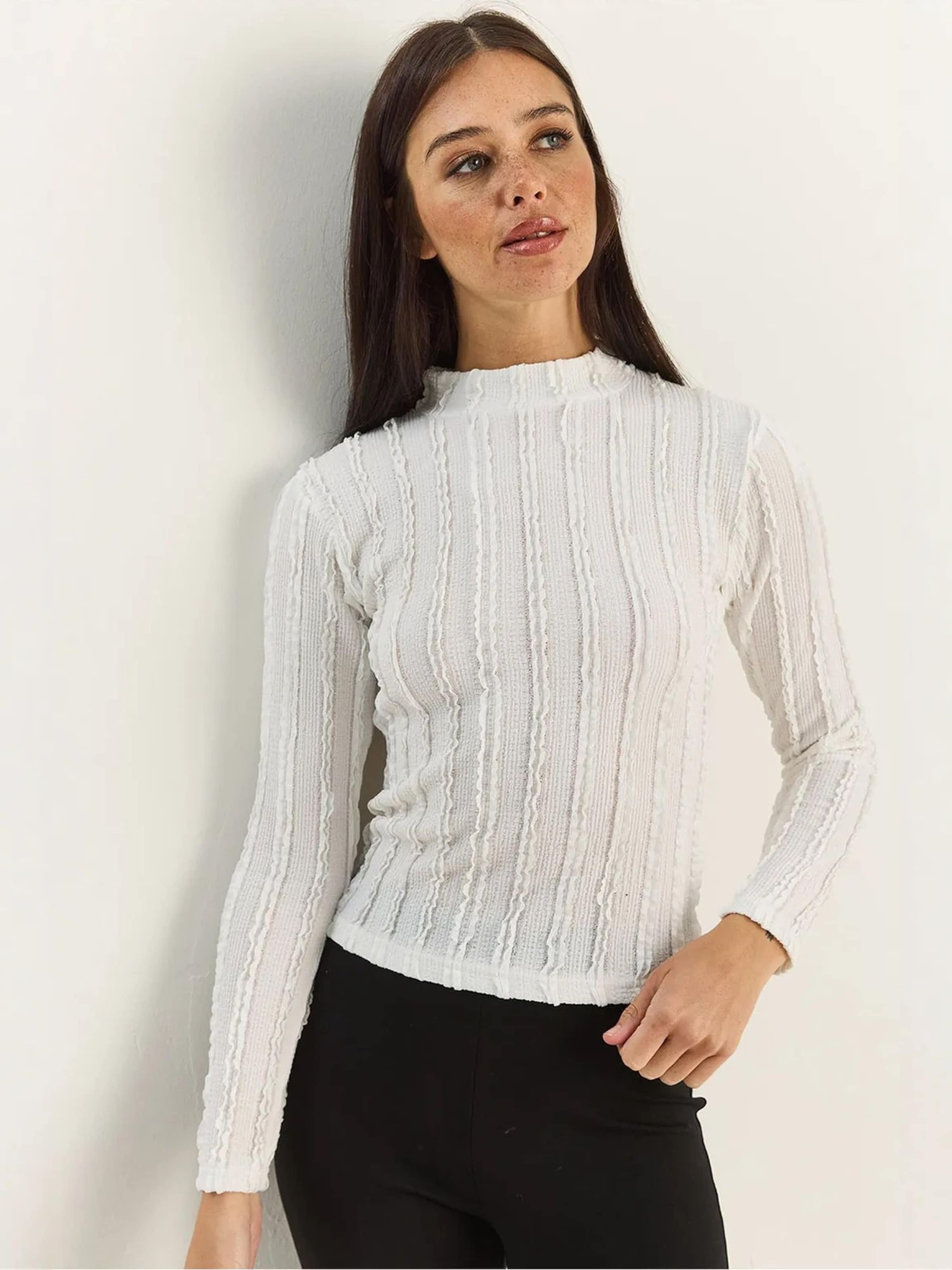 Bianco Lucci Блузка в цвете айвори
Bianco Lucci Блузка в цвете айвори