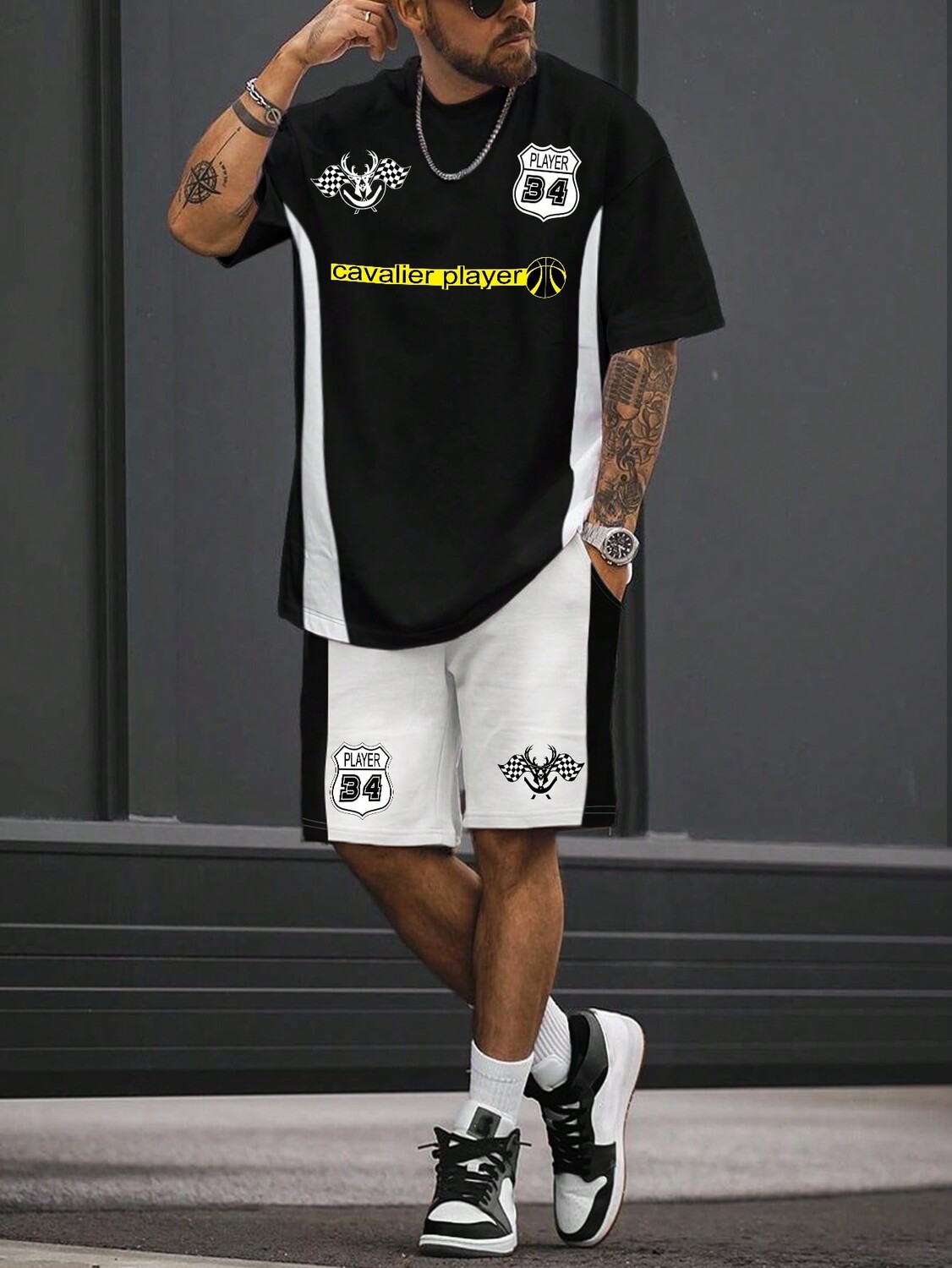 Комплект мужской из футболки и шорт Manfinity EMRG с буквенным принтом, черный / белый
Комплект мужской из футболки и шорт Manfinity EMRG с буквенным принтом, черный / белый