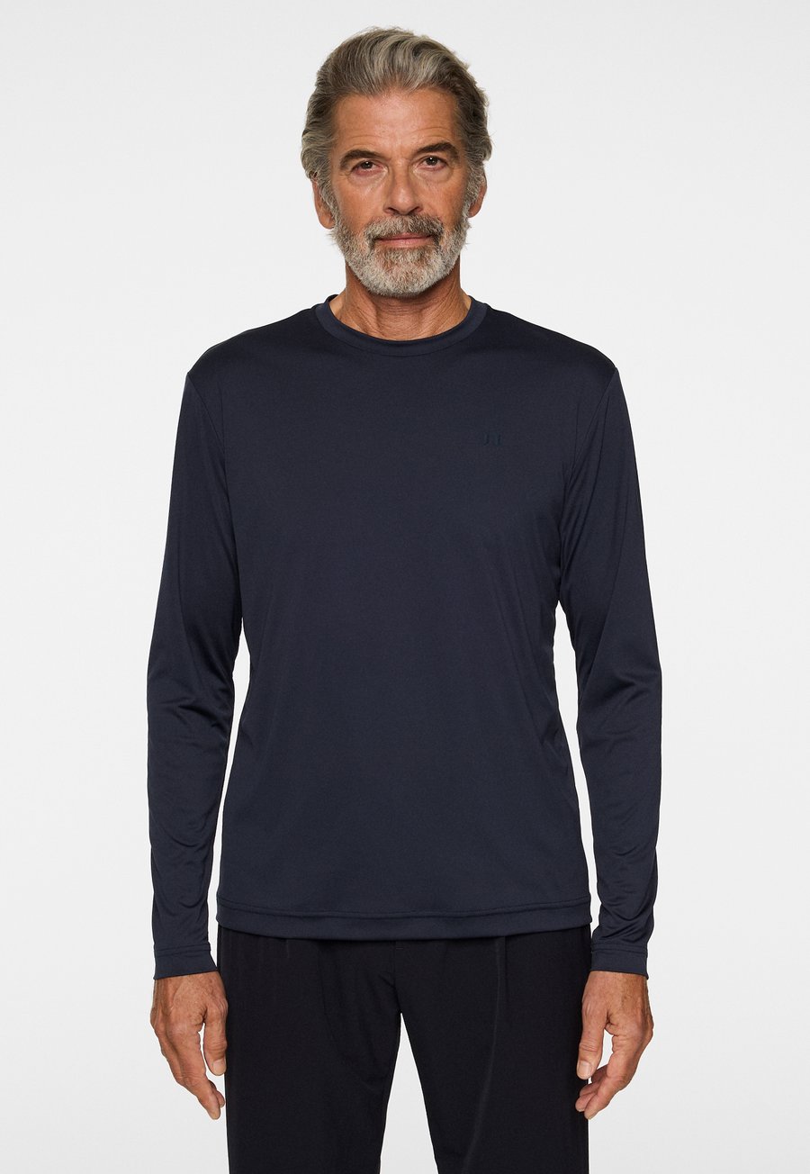 Топ J.LINDEBERG Sports ADE, Jl Navy/Blue
Топ J.LINDEBERG Sports ADE, Jl Navy/Blue