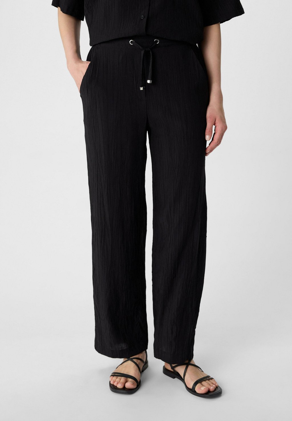 Брюки comma casual identity, черный
Брюки comma casual identity, черный